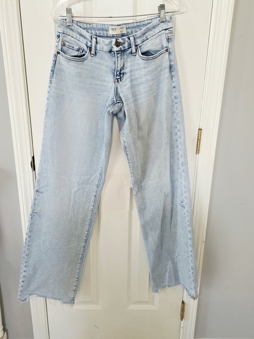 BKE Stella Light Blue Slim Fit Low Rise Wide Leg Jeans Size 27x32